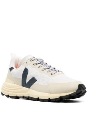 VEJA Dekkan Alveomesh Sneakers – Women’s 7.5 – Worn Once